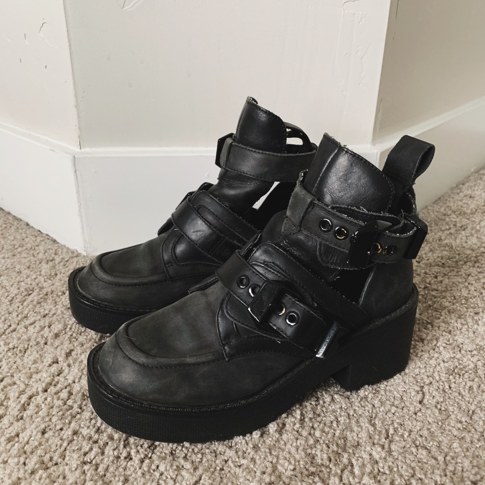 Jeffrey Campbell Cutout Coltrane Boot